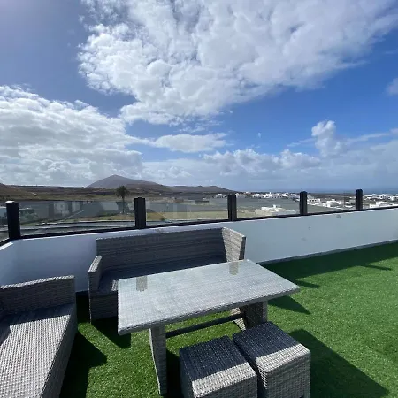 Apartamento Deluxe 10 Con Wifi, Netflix Y Increible Vista Tinajo